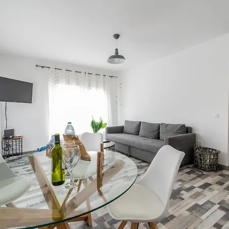 Apartment Paradise *